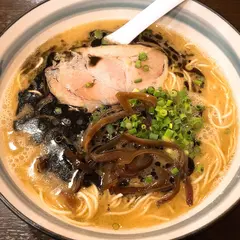 博多とんこつ 麺や花火
