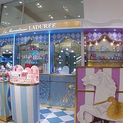 レ・メルヴェイユーズ ラデュレ 岩田屋本店