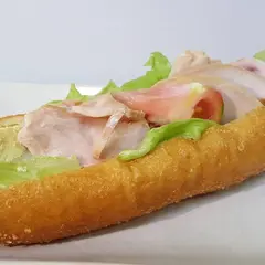 沙拉船先生市府総店