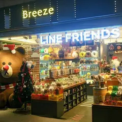 LINE FRIENDS STORE微風北車店