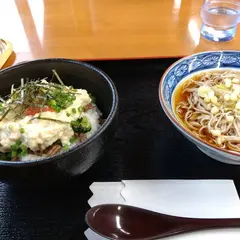 道の駅 錦秋湖 オアシスR107