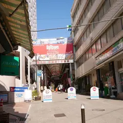 ファミリーマート熱海平和通り店