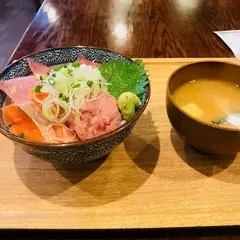 Fresh Fish＆Local Sake uotoyo 魚豊 茅場町店