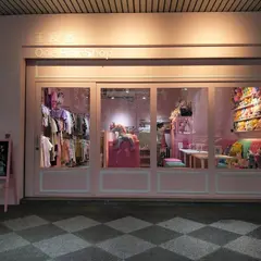 王皮香 One Pink Shop