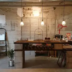 焼菓子工務店