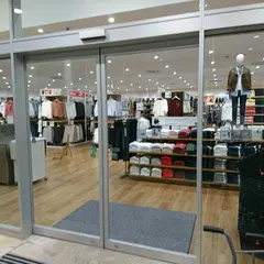 ユニクロ 新津店