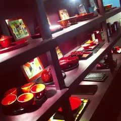 Shop Hanoi Moment