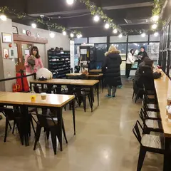 Raccoon Cafe