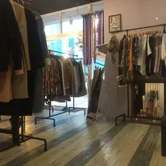 INITIAL CORD(イニシャルコード)