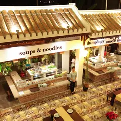 Vy's Market Restaurant & Cooking School