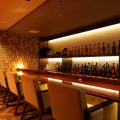 Saloon Bar 琥珀
