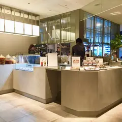 REVIVE KITCHEN THREE 日比谷ミッドタウン