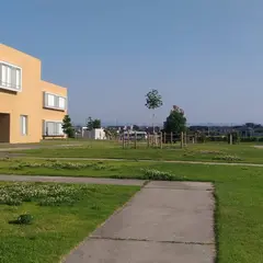 メロープラザ