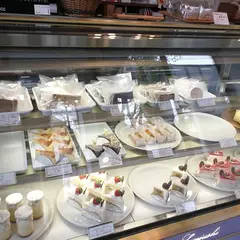 ケーキ館三銃士