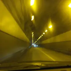 青影トンネル