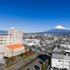 アパホテル〈富士中央〉
