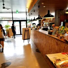 レインフォレストカフェ 三ツ和荘店