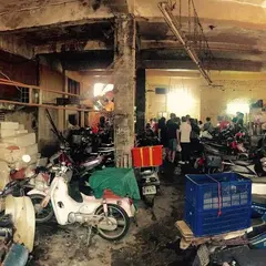 鴨母寮市場炭火面