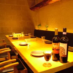 SUMIYA（スミヤ） 新宿 / アルタ裏の隠れ家 / 落ち着く静かなイタリアンバル イタリアワインが豊富 誕生日はバースデープレート デート・ディナーにぴったりの個室 女子会にもおすすめ