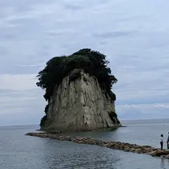 見附島