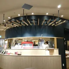 丸の内 CAFE会 博多マルイ店