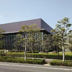 岡山県立図書館
