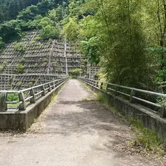 市野萱川取水ダム