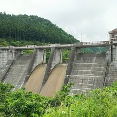 片倉ダム