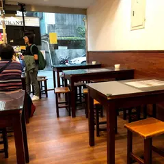 及品鍋貼水餃専売店