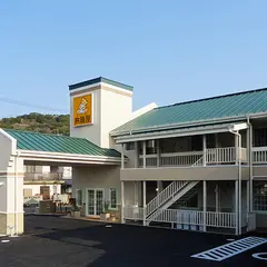 ファミリーロッジ旅籠屋・室戸店