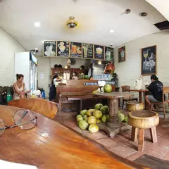 Tukies Coconut Shop