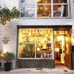 G-FLAT Concept Store