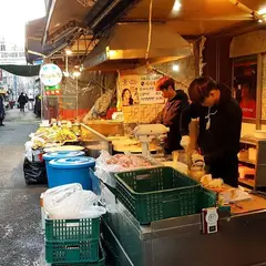 コイントンタッ(거인통닭)