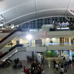 I Gusthi Ngurah Rai International Airport（グラライ国際空港）