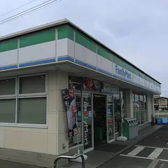 ファミリーマート四日市高浜町店