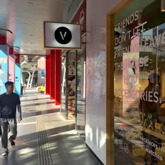Vacanza Accessory 仮期飾品信義威秀門市