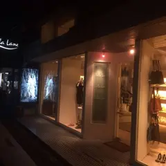 Lilla Lane Basangkasa Store