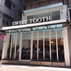 Sweet Tooth