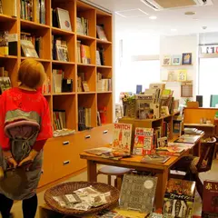 ON THE BOOKS 古本屋オンザブックス