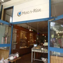 Moon-Rise