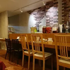 ローストチキンダイニング 吉田チキン 御薗橋店
