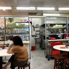 ラッキーチキンライス2F