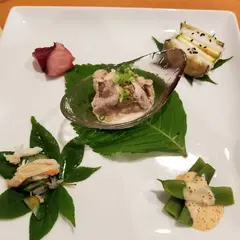 御料理と茶房 久八