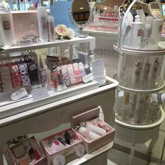 ジルスチュアート