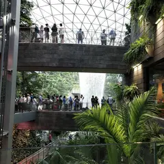 ジュエル・チャンギ空港