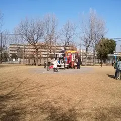 新鶴見公園