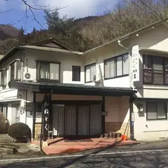 沢渡温泉 かねとく旅館