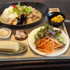 HUTTE cafe