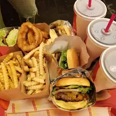 Lucky's Famous Burgers