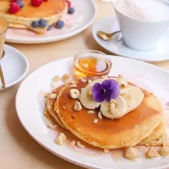 Bon Bouquet Café